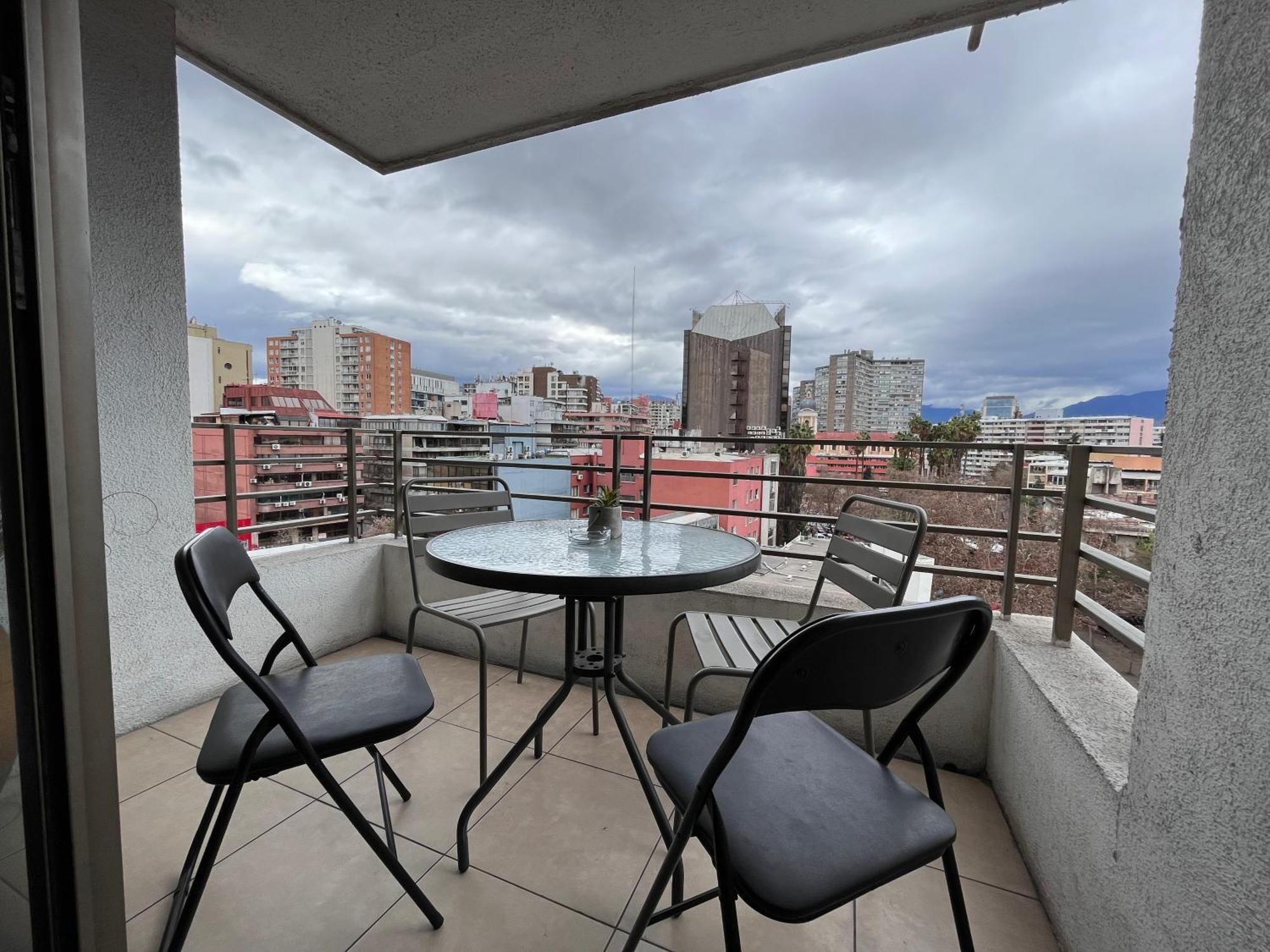 Apartamentos City Centro Manuel Montt Сантяго Екстериор снимка
